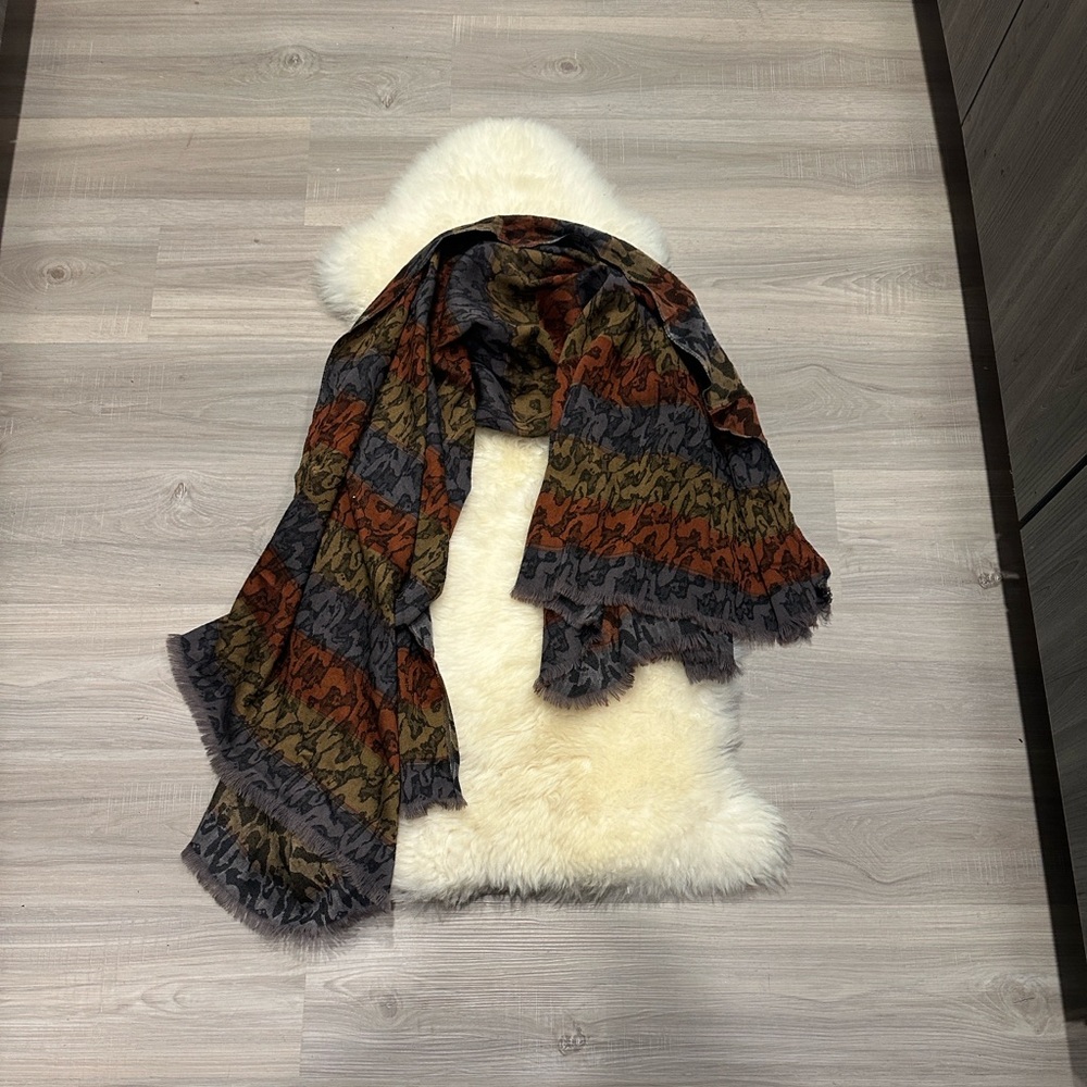 Multicolor Patterned Scarf - image 1
